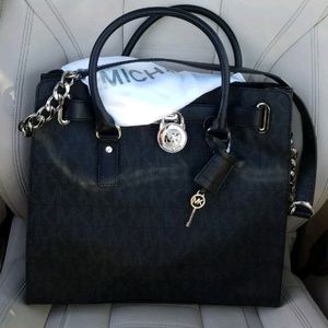 MICHAEL KORS SIGNATURE HAMILTON PVC LARGE TOTE BAG